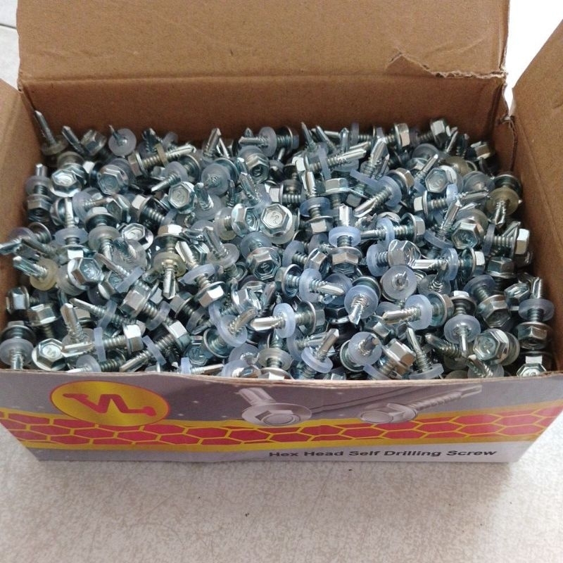 Baut Drilling merek VL ukuran 12x20. panjang 2cm. isi 600pc. baut drilling galvalum. Baut galvalum.