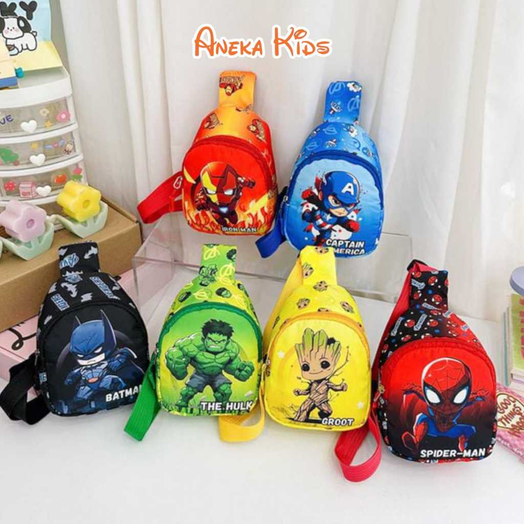 

TAS SELEMPANG COWOK MARVEL