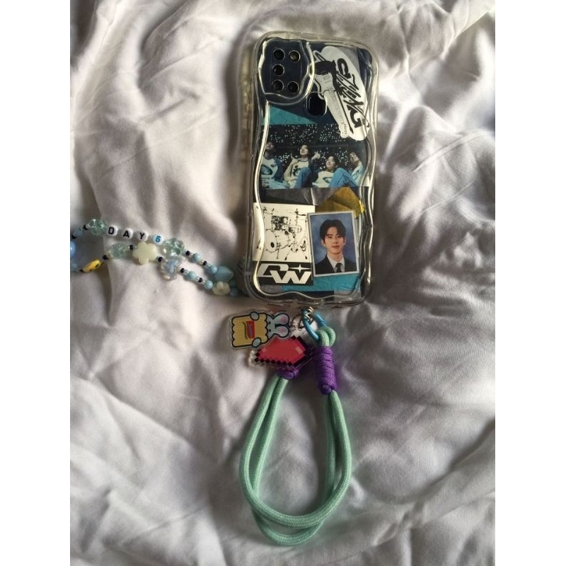 Phone strap gantungan hp new jeans x indomie official