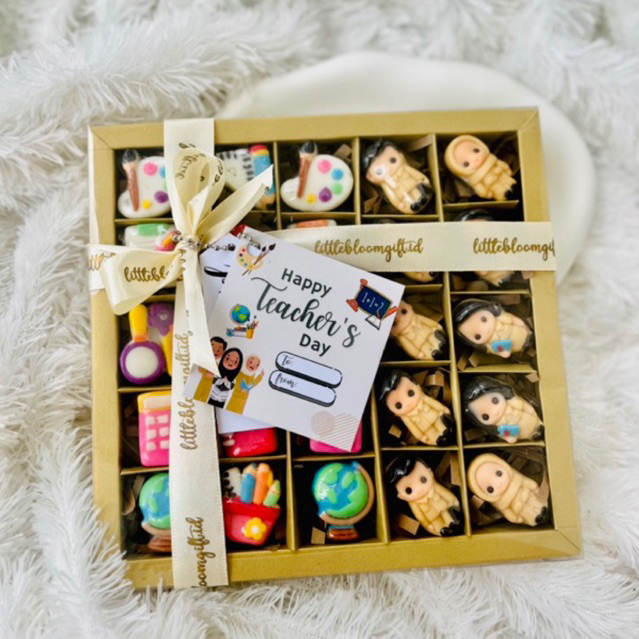 

Hampers Chocolate Teacher’s Day (isi 25)