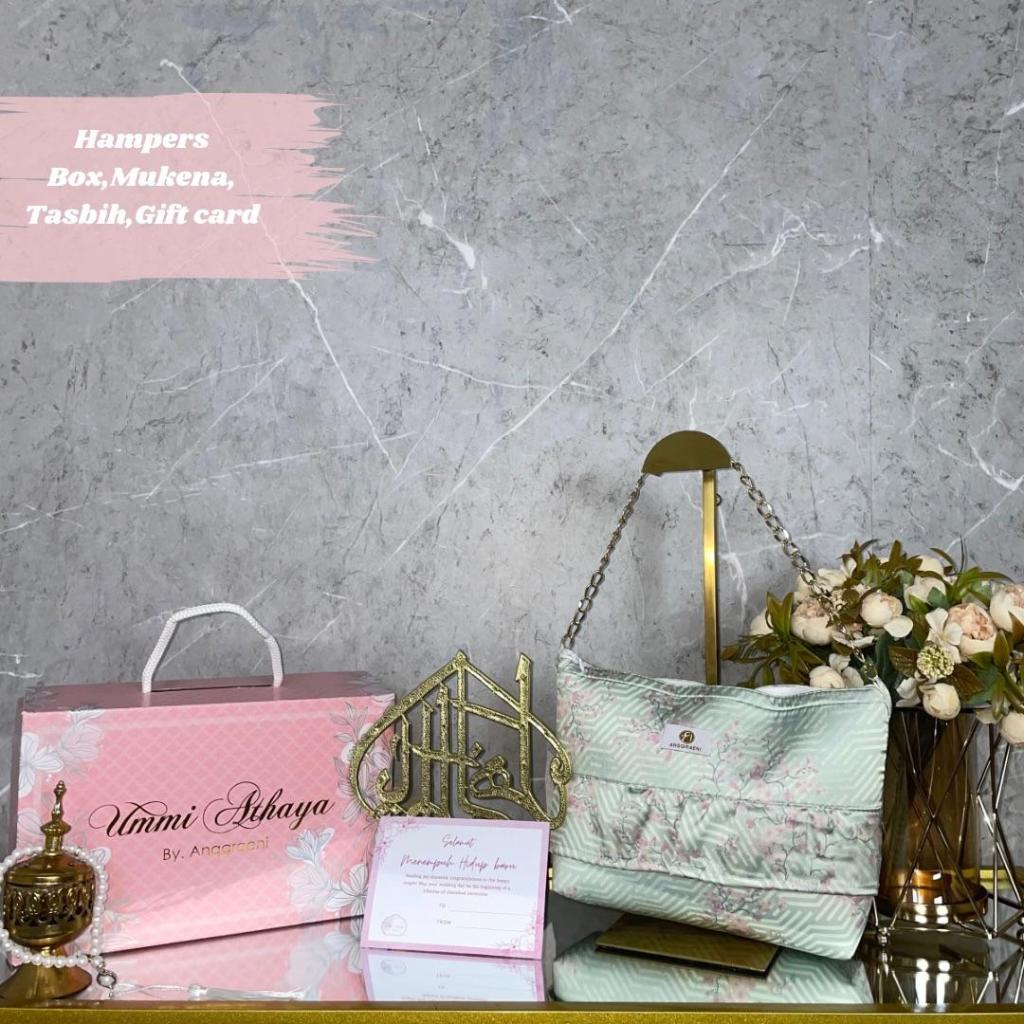 

Ayanafashion - Hampers Box Premium Mukena Armanisilk Panel Dewasa Jumbo Sajadah Exclusive Gift