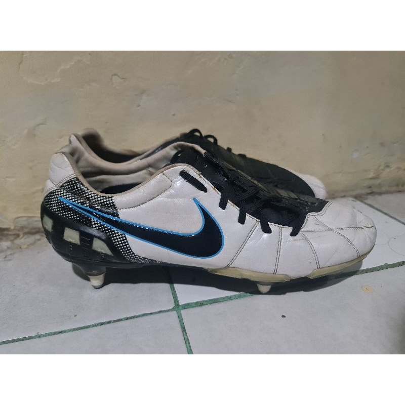 Sepatu bola Nike Total 90 (T90) Laser III SG Original