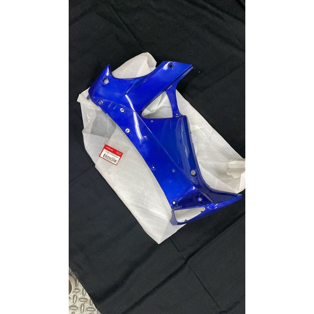 Cover Sayap Kanan Supra X 125 Old Karbu Warna Biru Tua - 64400KTM850FMT