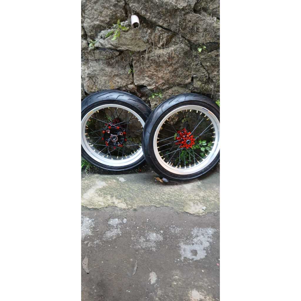 Ban Set Supermoto CRF Ring 17 Wheelset CRF Super moto Ukur 350 Rata Ban Zeneos Like New