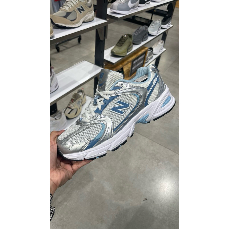 NB 530 METALLIC BLUE