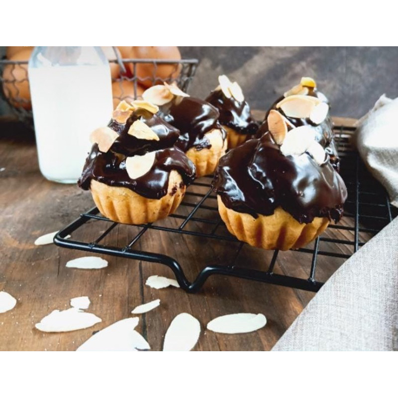 

Soes Eclair Almond