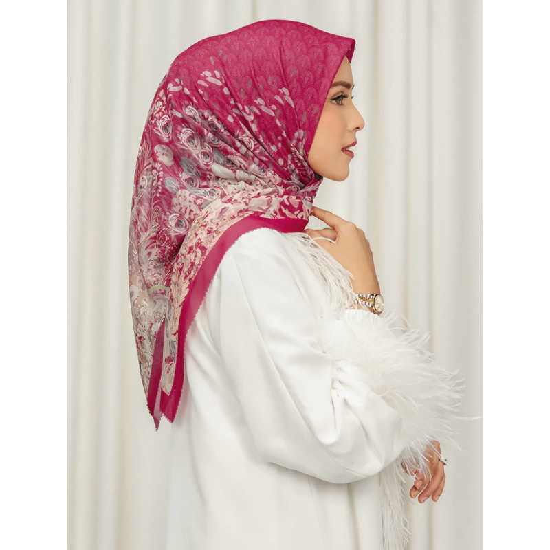 Buttonscarves Ederra Series NEW