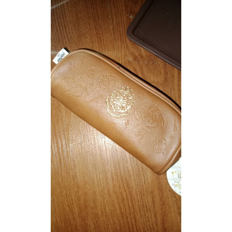 

Miniso x Harry Potter Embossed Pencil Case Hogwarts