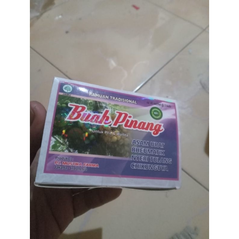 

Buah pinang Asli 100% 1 bungkus isi 20 bungkus
