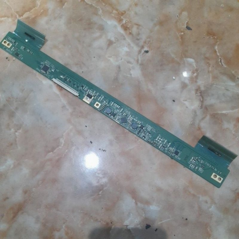 Tcon tv led samsung 24 inch UA24H4150AR