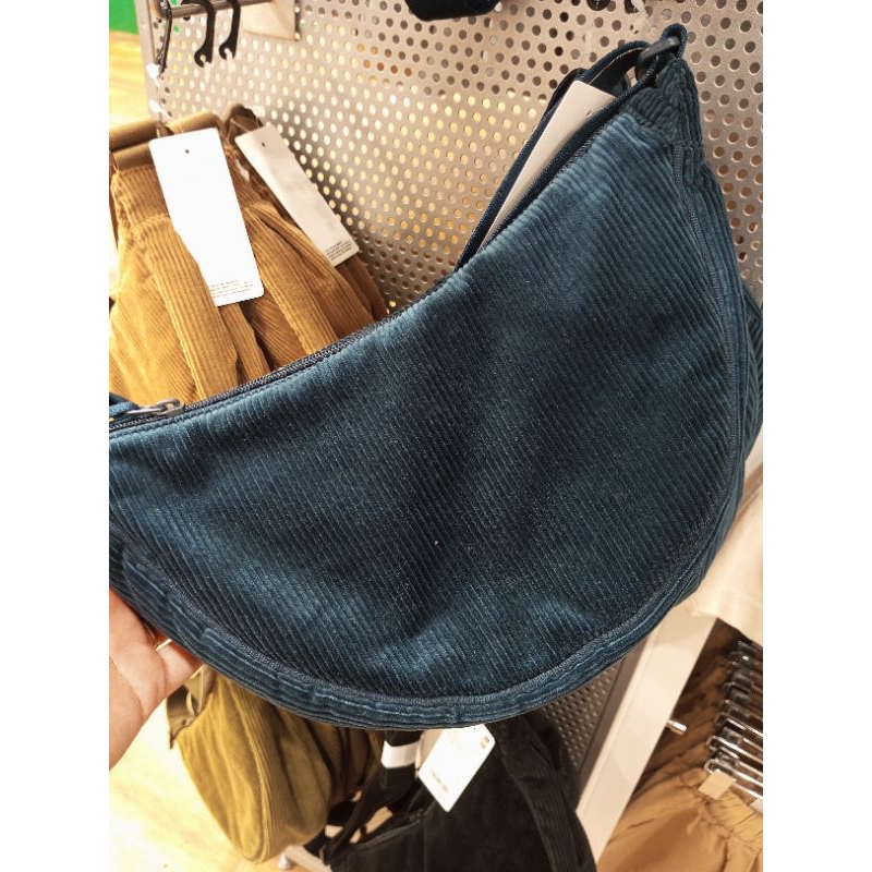 TAS UNIQLO SELEMPANG CORDUROY ORIGINAL