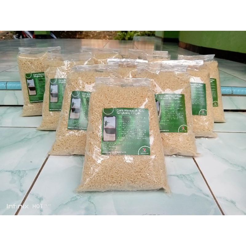 

oyek / tiwul / leye / beras singkong paket 5kg