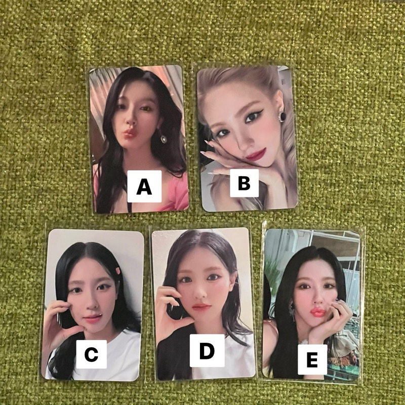 Photocard (PC) Official Cho Miyeon (G)I-DLE GIDLE IDLE Part 3