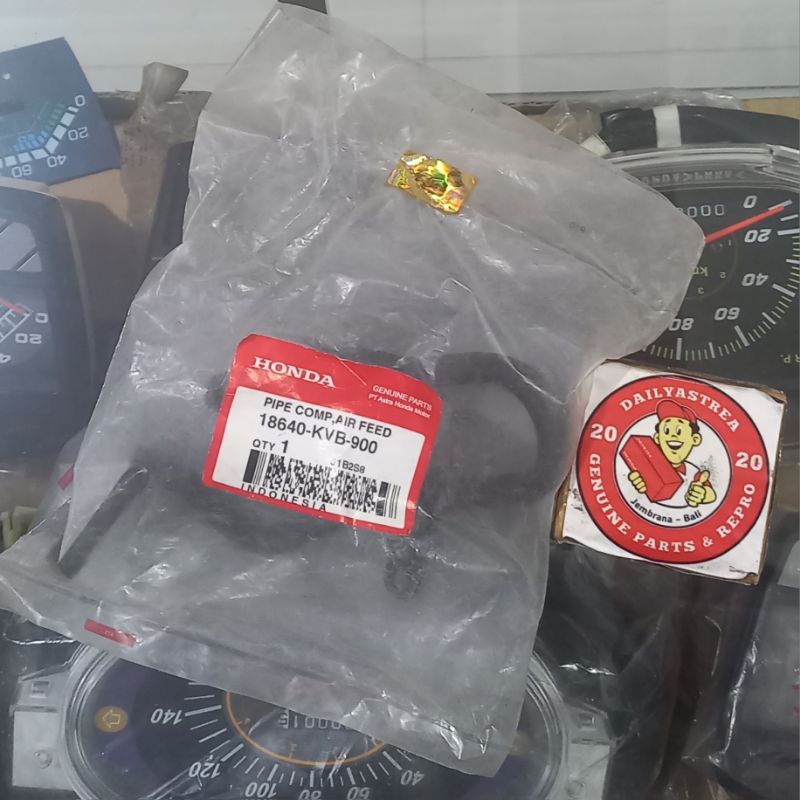 PIPA PIPE COMP AIR FEED SELANG AIS HONDA VARIO 110 KARBU ORIGINAL ORI AHM 18640-KVB-900