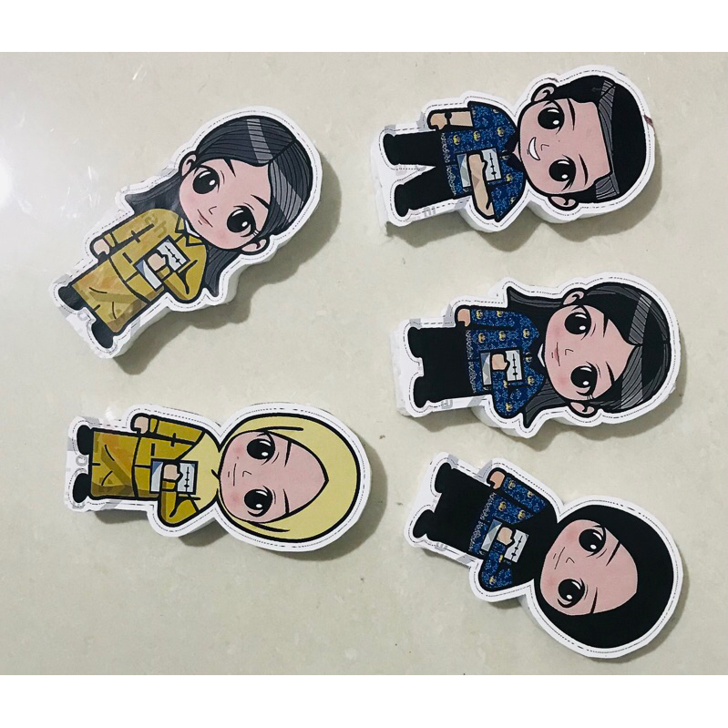 

gambar karakter/toper guru uk 15cm sudah di lapisi sterofoam isi 12 pcs