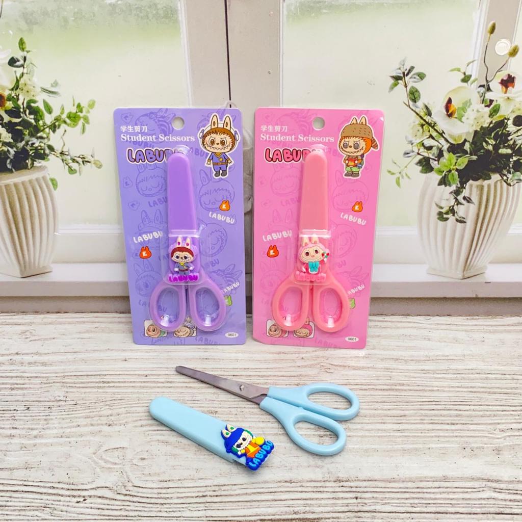 

GUNTING LABUBU PLUS PELINDUNG GUNTING ANAK IMPORT LUCU BISA COD TERMURAH