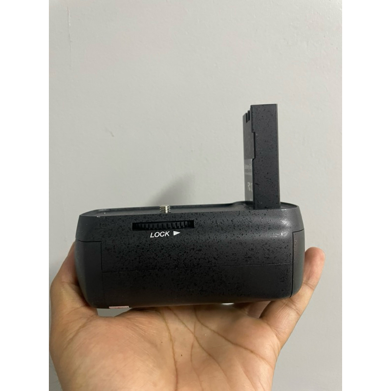 Vertical External Battery Grip For Nikon D40 D40X D60 DSLR