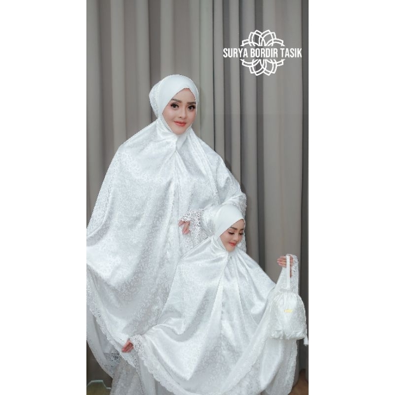 SURYA BORDIR TASIK - MUKENA ARMANY SILK EXTRA JUMBO RENDA PREMIUM