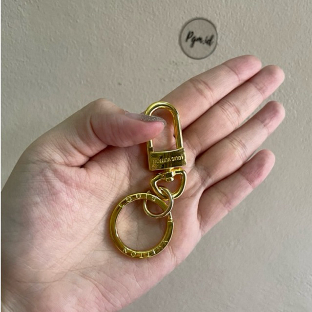 Aksesoris tas cantolan tas keychain & buckle L V logo