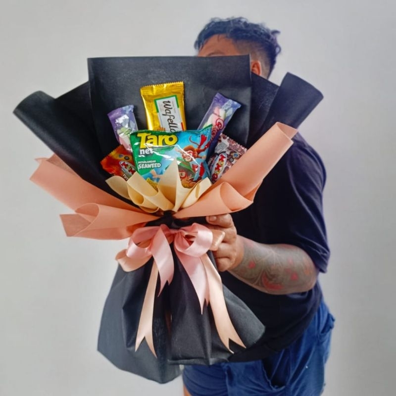 

Buket Snack Ekonomis HitamPeach Uk Medium