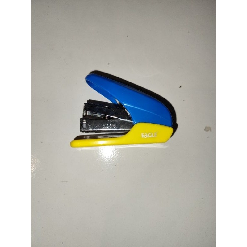 

EAGLE STAPLER MINI WARNA TIPE 5001