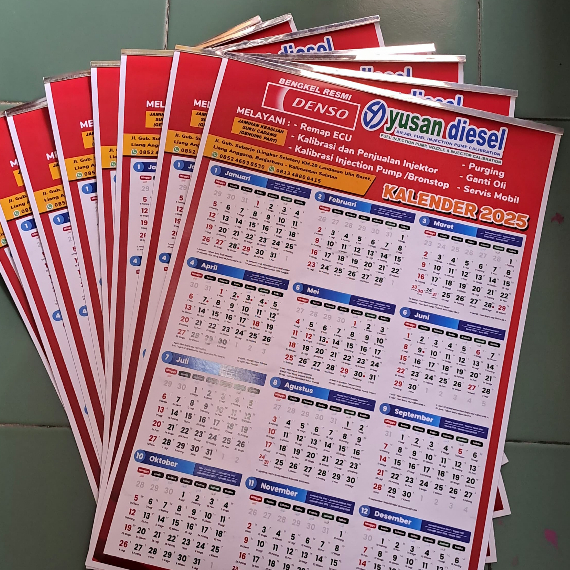 

Kalender poster 2025 / Kalender dinding poster 2025/ Custom Kalender Poster 1 Lembar Klep Seng