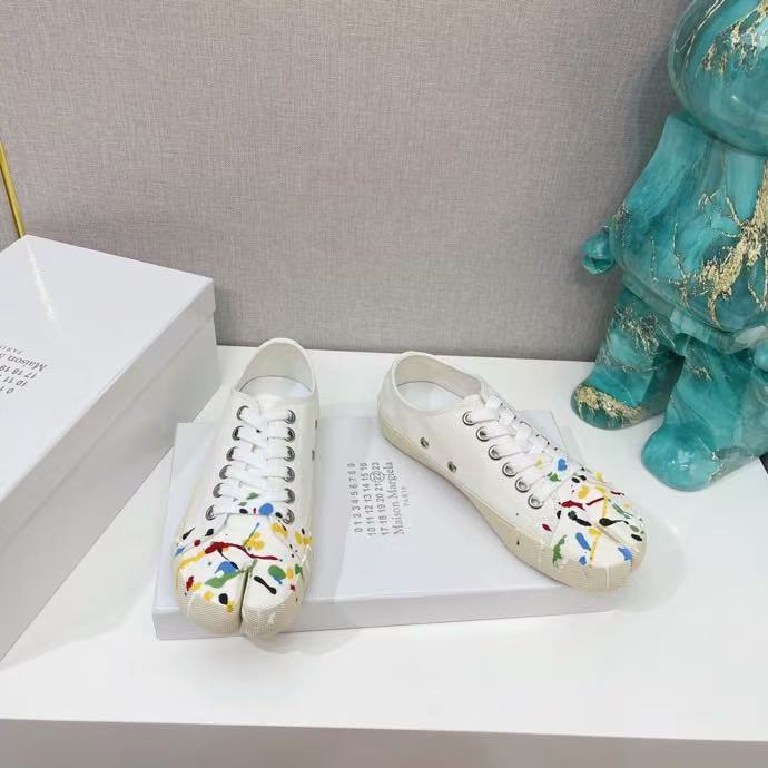 2024 new Maison Margiela split toe single shoes
