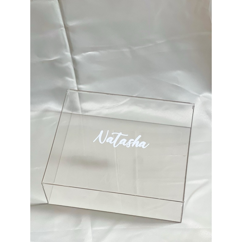

custom nama kotak akrilik, acrylic box sliding bridesmaid