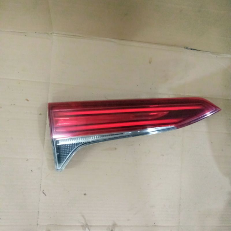 stoplamp Fortuner Vrz 2016 original