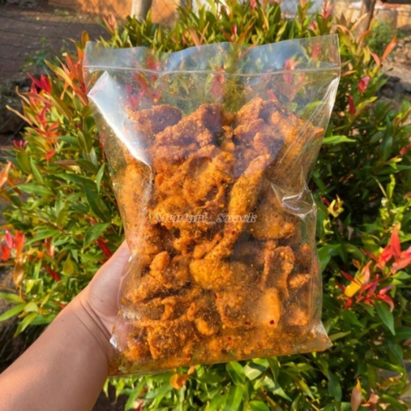 

Keripik Kulit Ayam Crispy Pedas Daun Jeruk 500 Gram