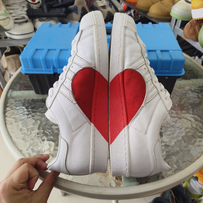 Sepatu ADIDAS SUPERSTAR HALF HEART size 44 Insole 27 cm.