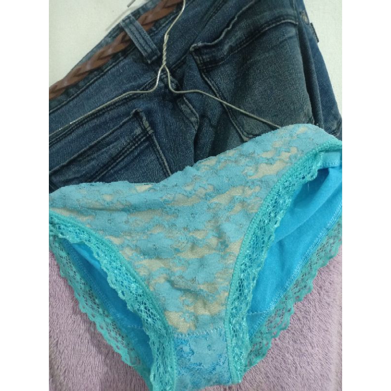 Celana Dalam Aroma Khas Wanita