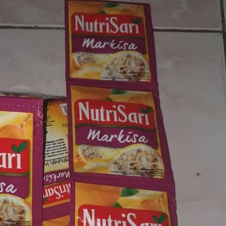 

TEMURAH MINUMAN NUTRISARI 1 RENCENG ISI 10 PICIS