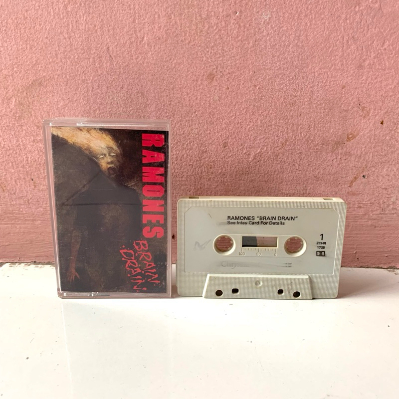 Kaset Pita Punk Rock Import Ramones - Brain Drain USA Press