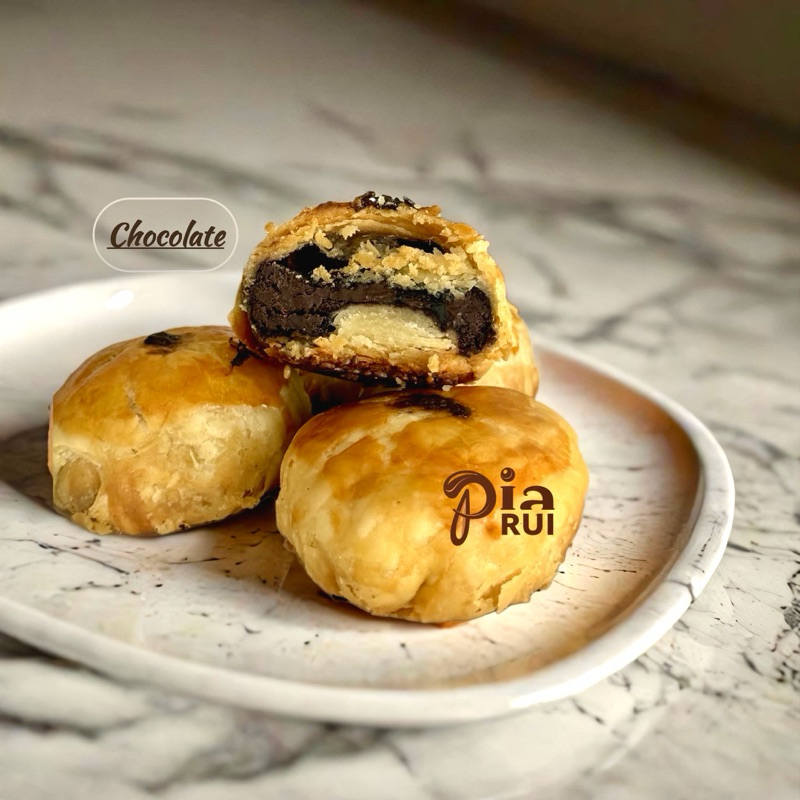 

Pia Rui Chocolate oleh - oleh Bali isi 10 pcs