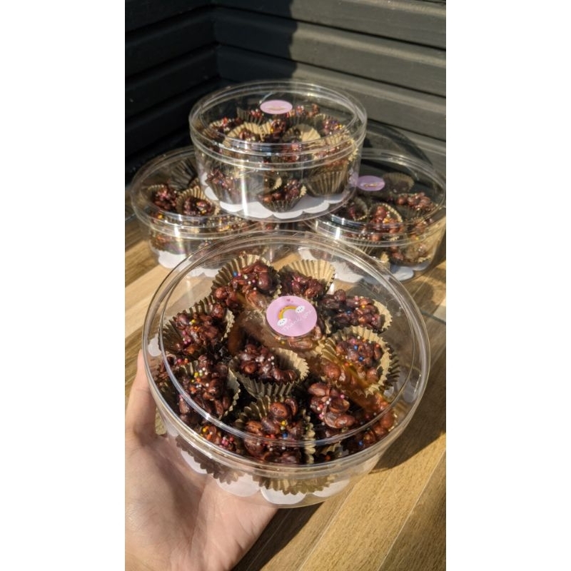 

Kue Kacang Coklat Premium isi 21/Cokelat Kacang Lebaran