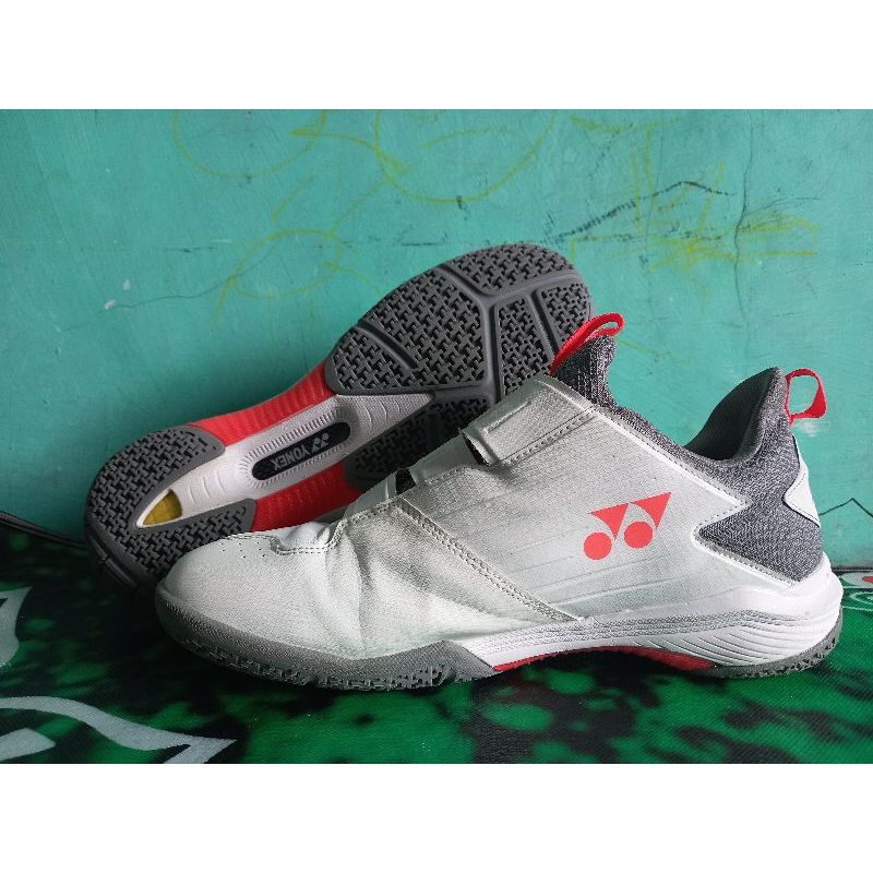 Sepatu Yonex Boa 88 dial