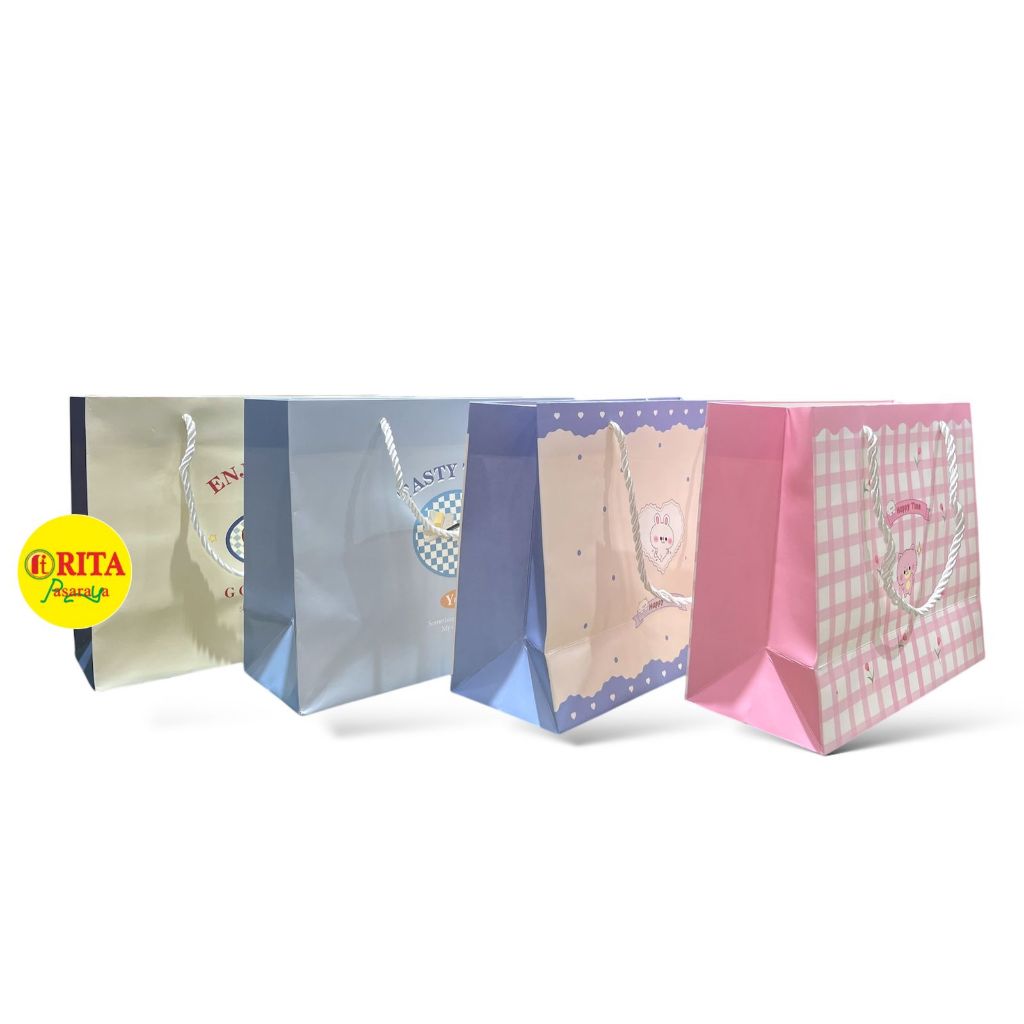 

Paperbag UK 19.5x24.5x9.5cm 672295-RITA