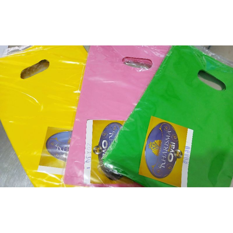 

Shoping Bag Oval/ Tas Plastik Kharisma Warna/Plastik Hd Oval uk 20X30