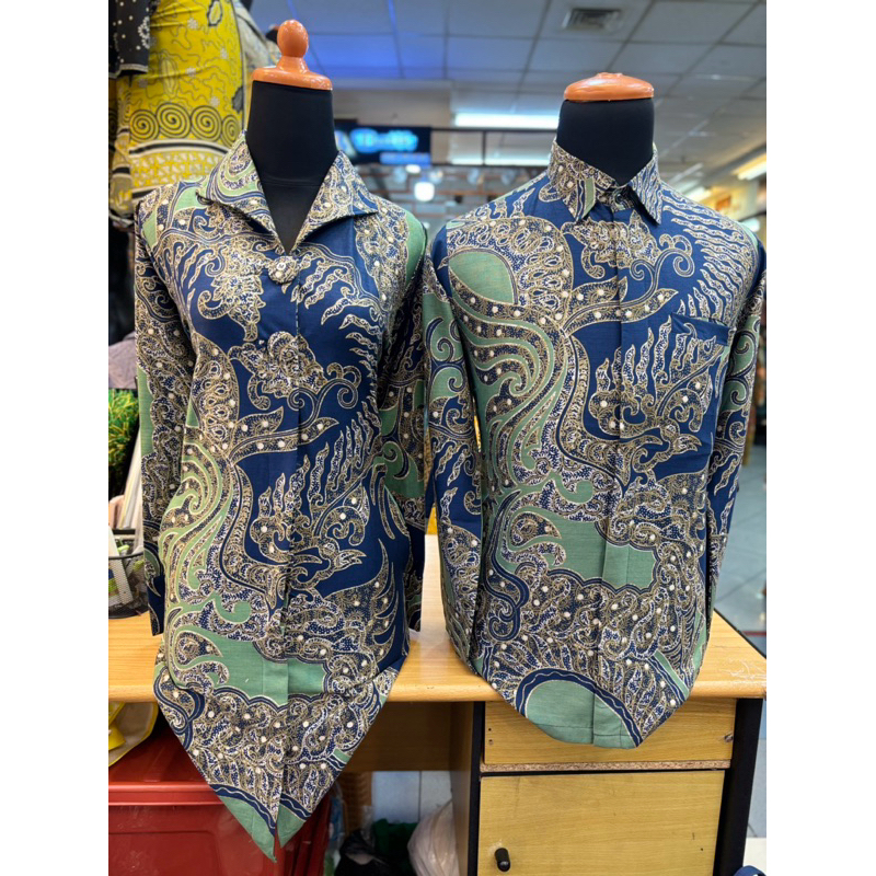 Batik couple sage green pria dan wanita, Atasan batik wanita sage green