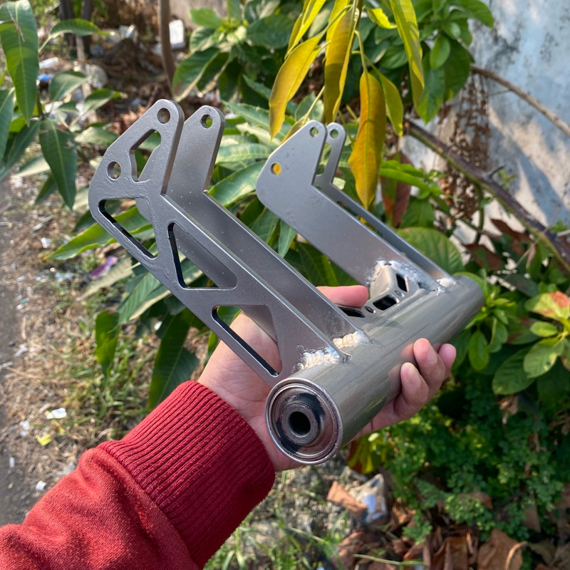 MOUNTING AEROX,NMAX NEW,LEXI CUSTOM COAK