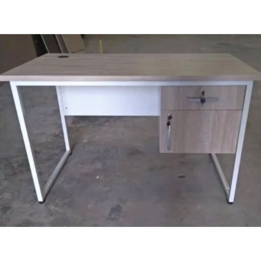 Meja Kaki Besi Minimalis / Meja Belajar Kaki Besi / Meja Kantor Kaki Besi / Meja Kerja Kaki Besi / M