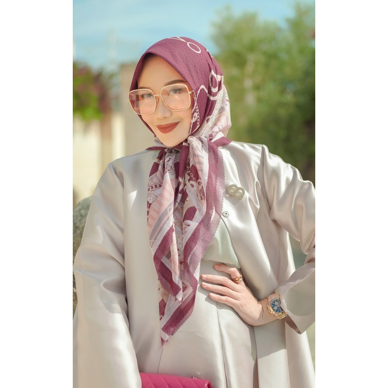 BUTTONSCARVES THE CHAIN SERIES PRELOVED