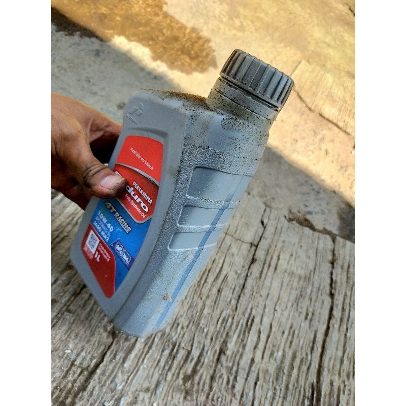 Oil Mesin Oli Oli Motor Bekas Pake Hitam Untuk Pelumasan Engsel Pintu Gerbang Campuran Oli Samping S