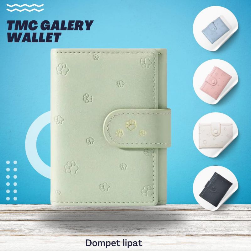 Dompet lipat wanita lucu motif embos.