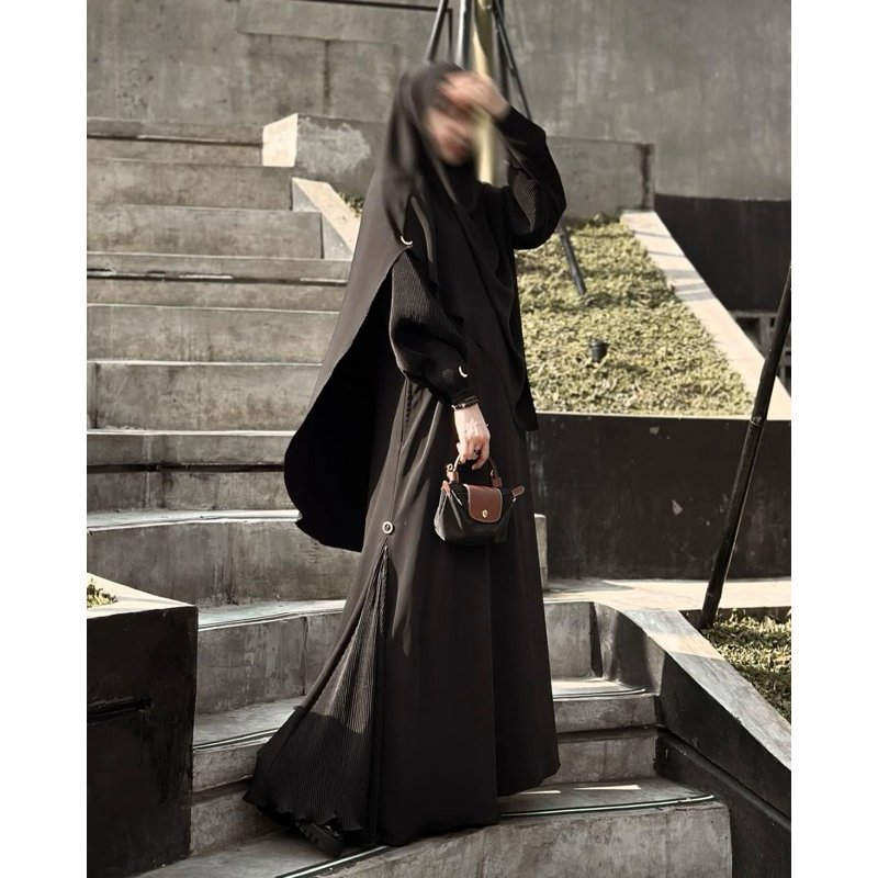 Madina Abaya by Aibaya Studio