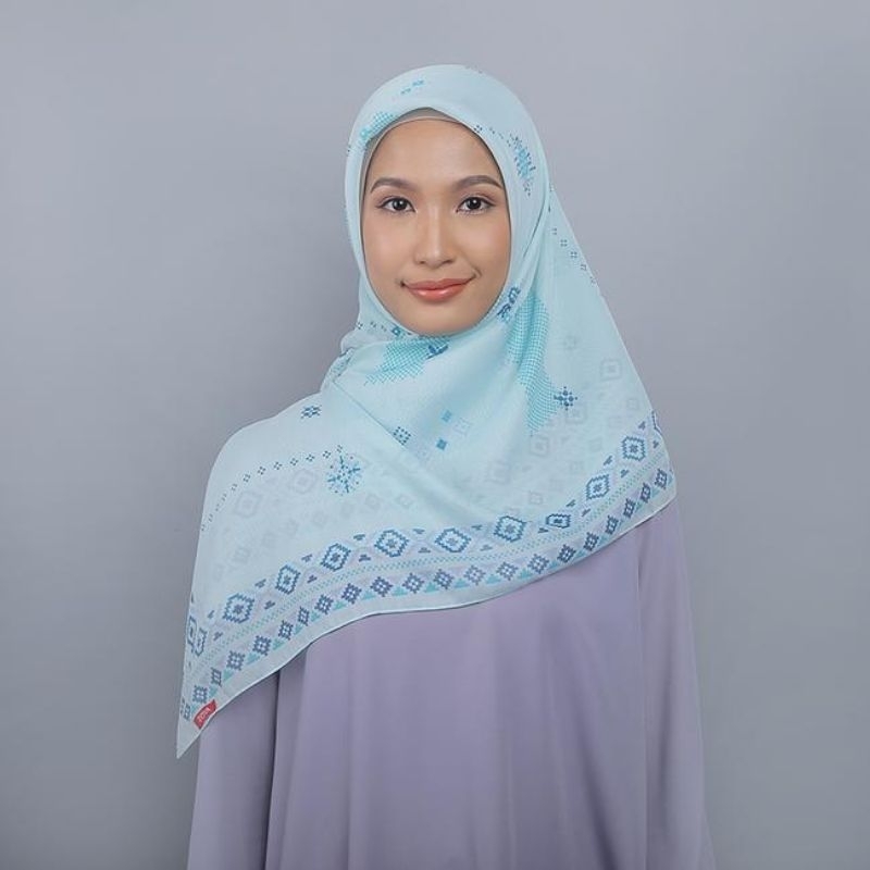 Zoya Hijab Scarf Motif Segiempat Kayla Scarf Bahan Polyester