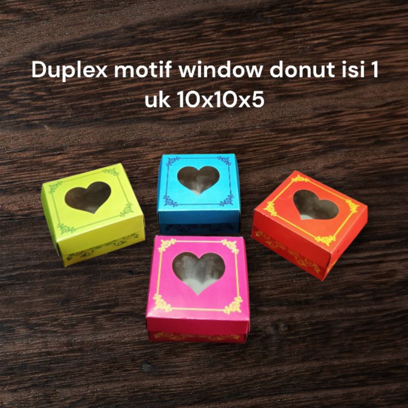 

Duplex motif window donut isi 1 uk 10x10x5 laminasi (isi 50pcs).