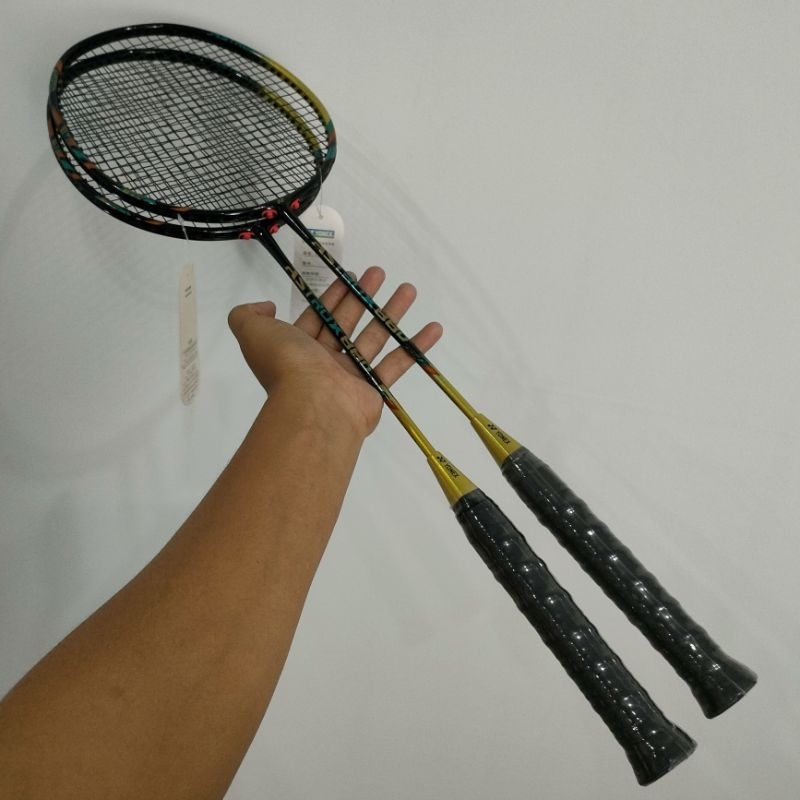 raket badminton astrox 88D