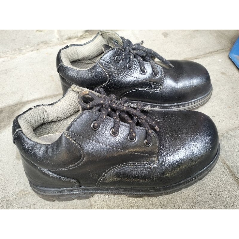 sepatu safety pendek kulit Kings 40 second